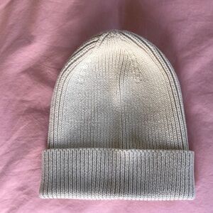 NEW WITHOUT TAG. Gap kids cream cotton hat - one size